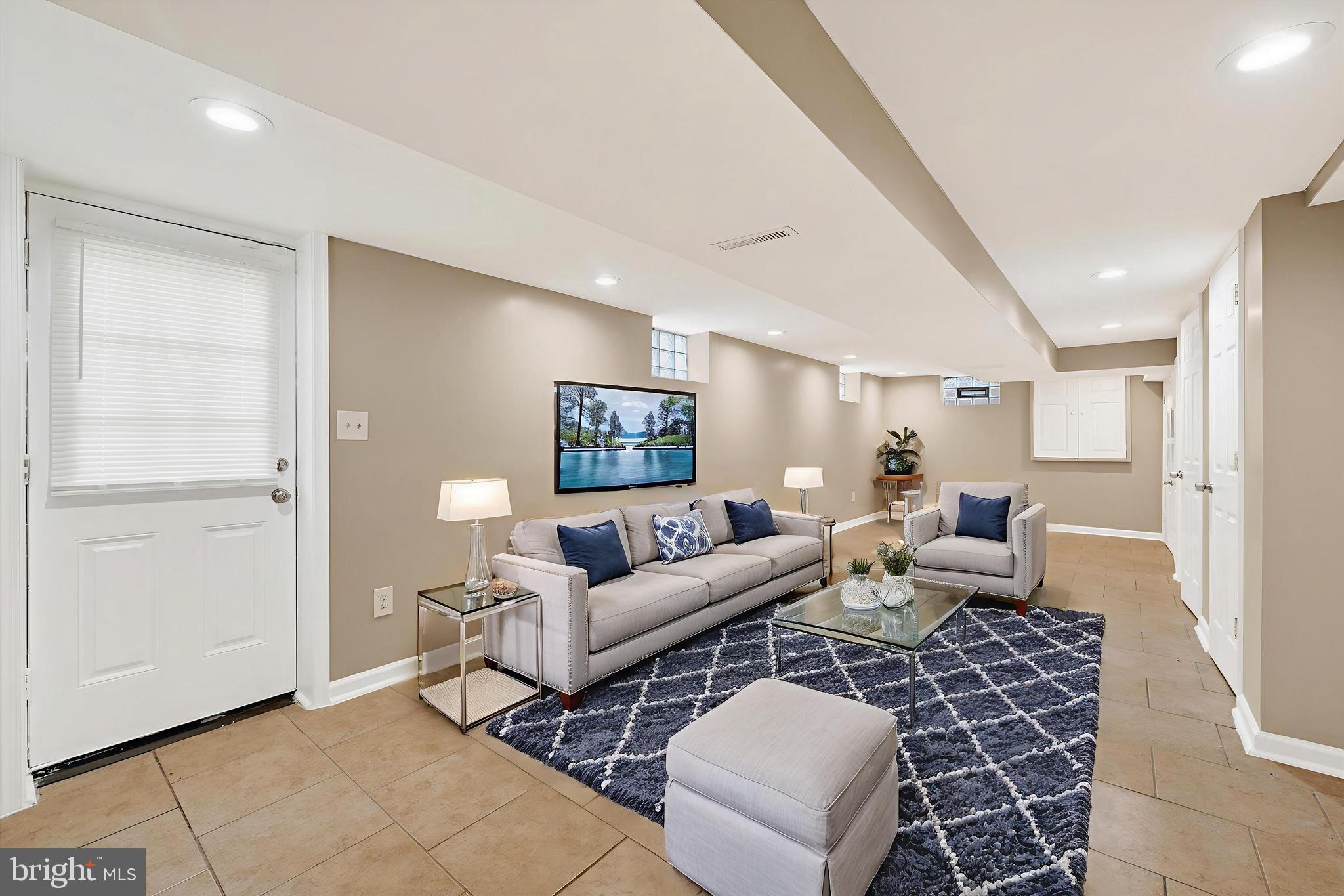 KENILWORTH PARK - Residential