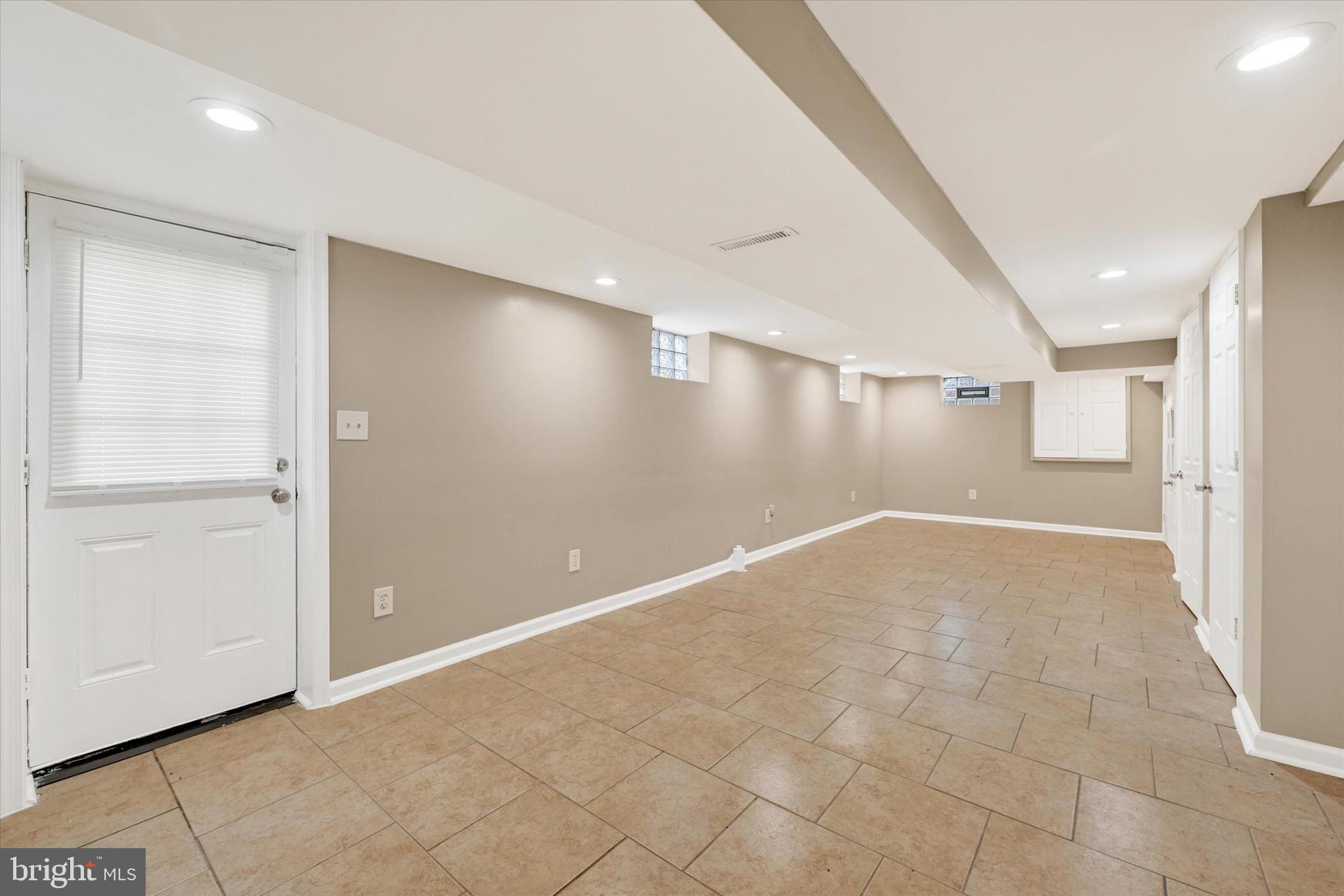 KENILWORTH PARK - Residential