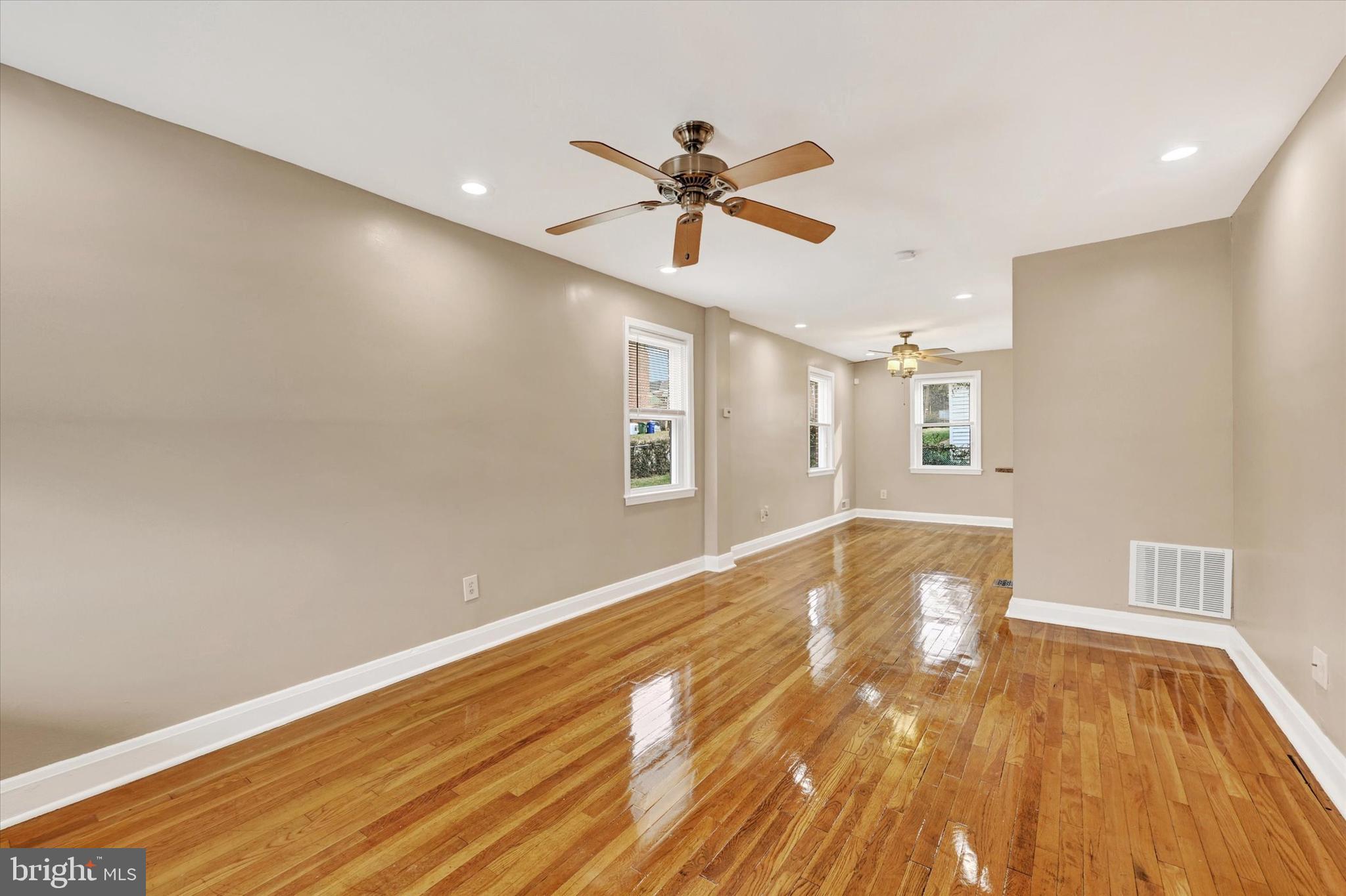 KENILWORTH PARK - Residential