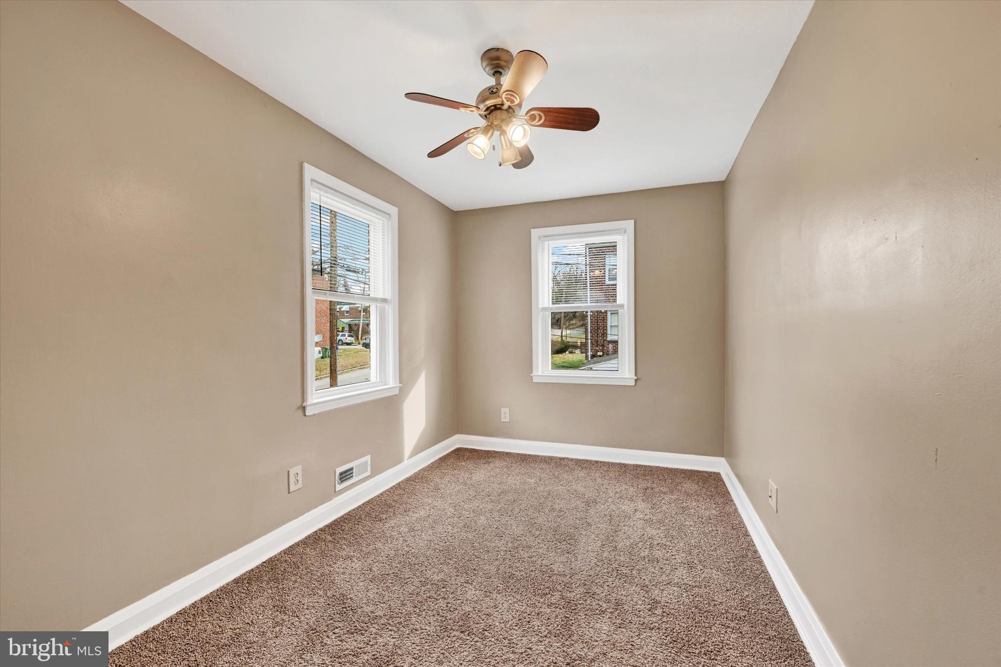 KENILWORTH PARK - Residential