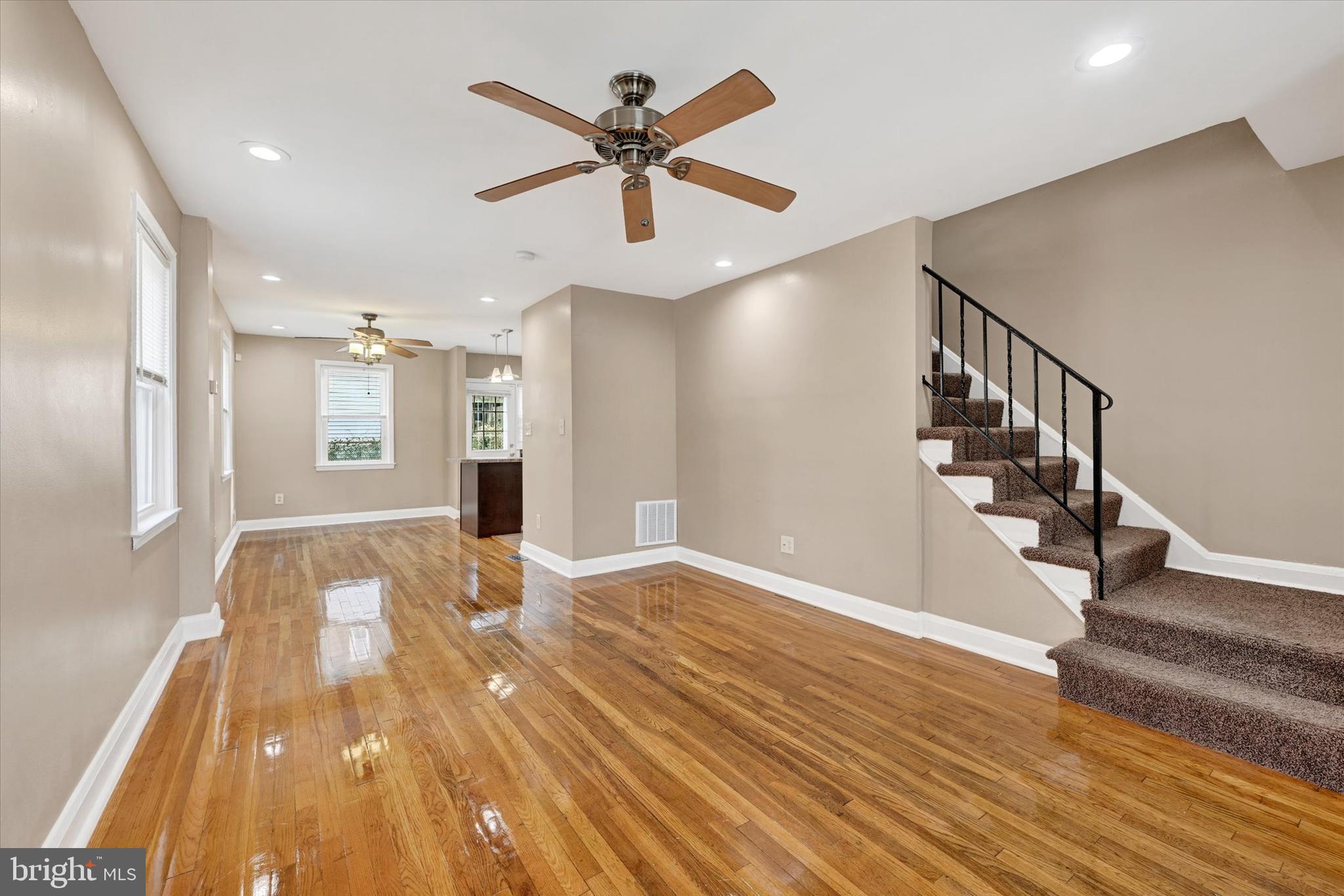 KENILWORTH PARK - Residential