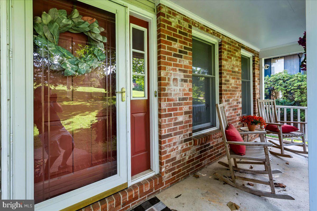 51 W BELMONT DRIVE