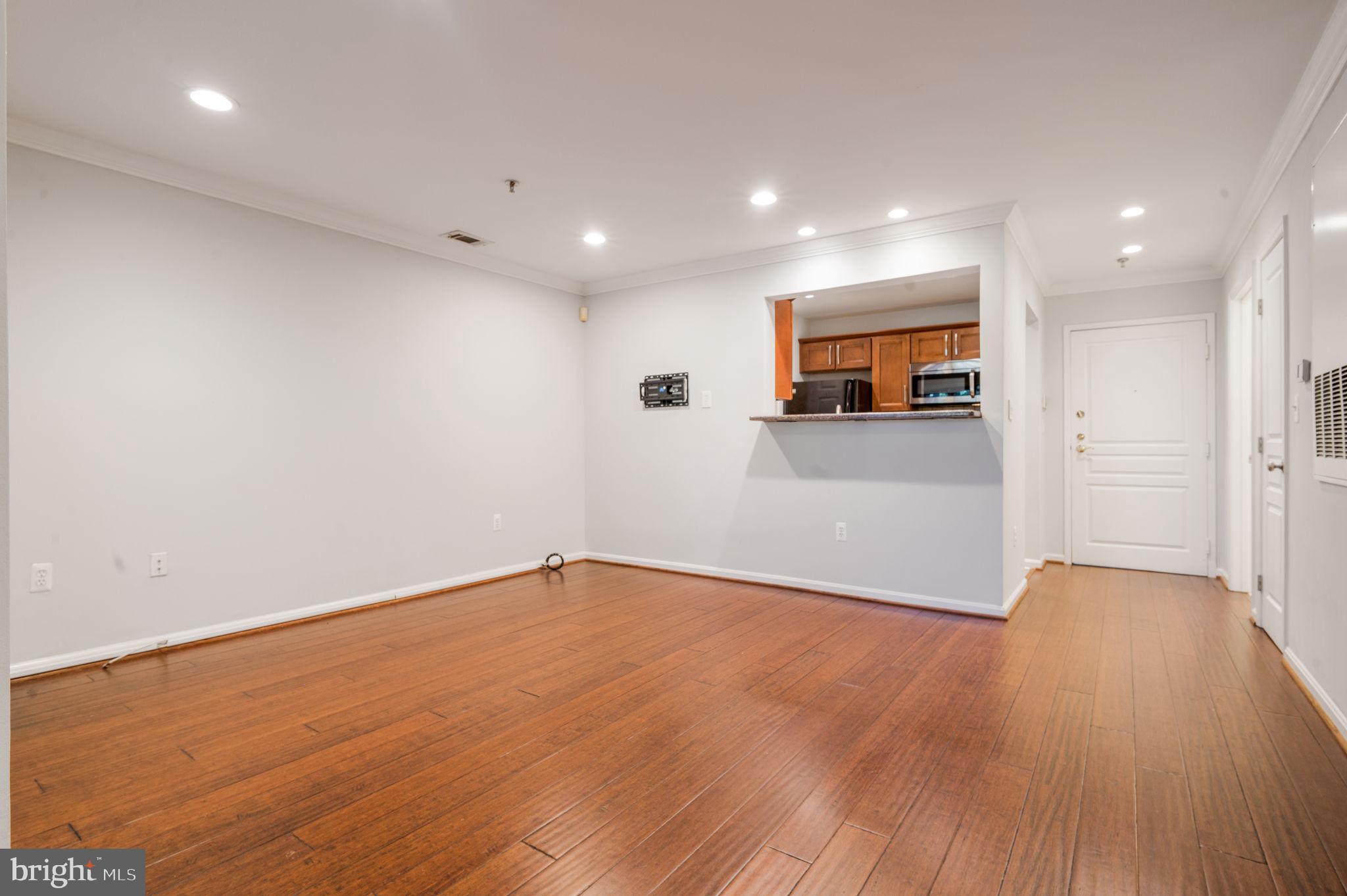 SAVOY PARK CONDOMINIUMS - Residential