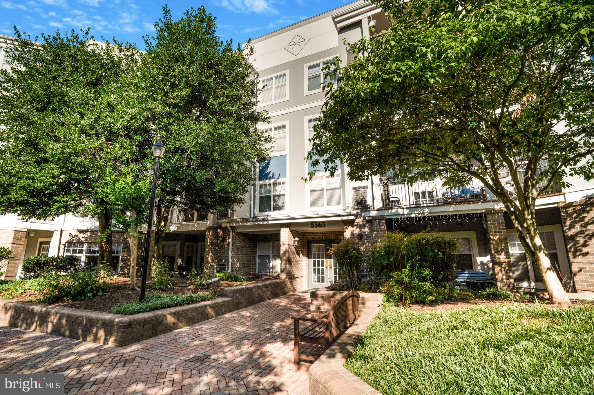 SAVOY PARK CONDOMINIUMS - Residential