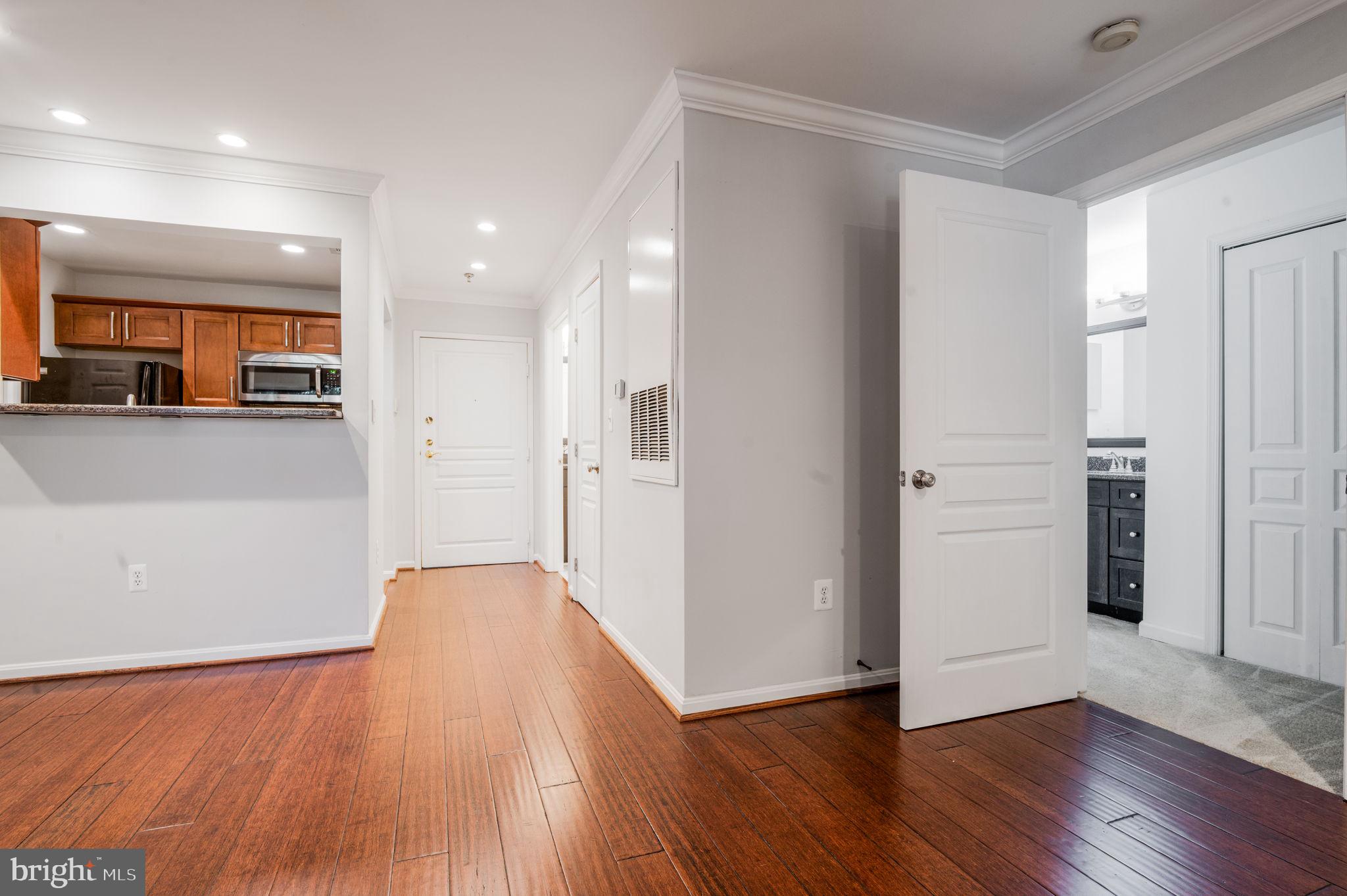 SAVOY PARK CONDOMINIUMS - Residential