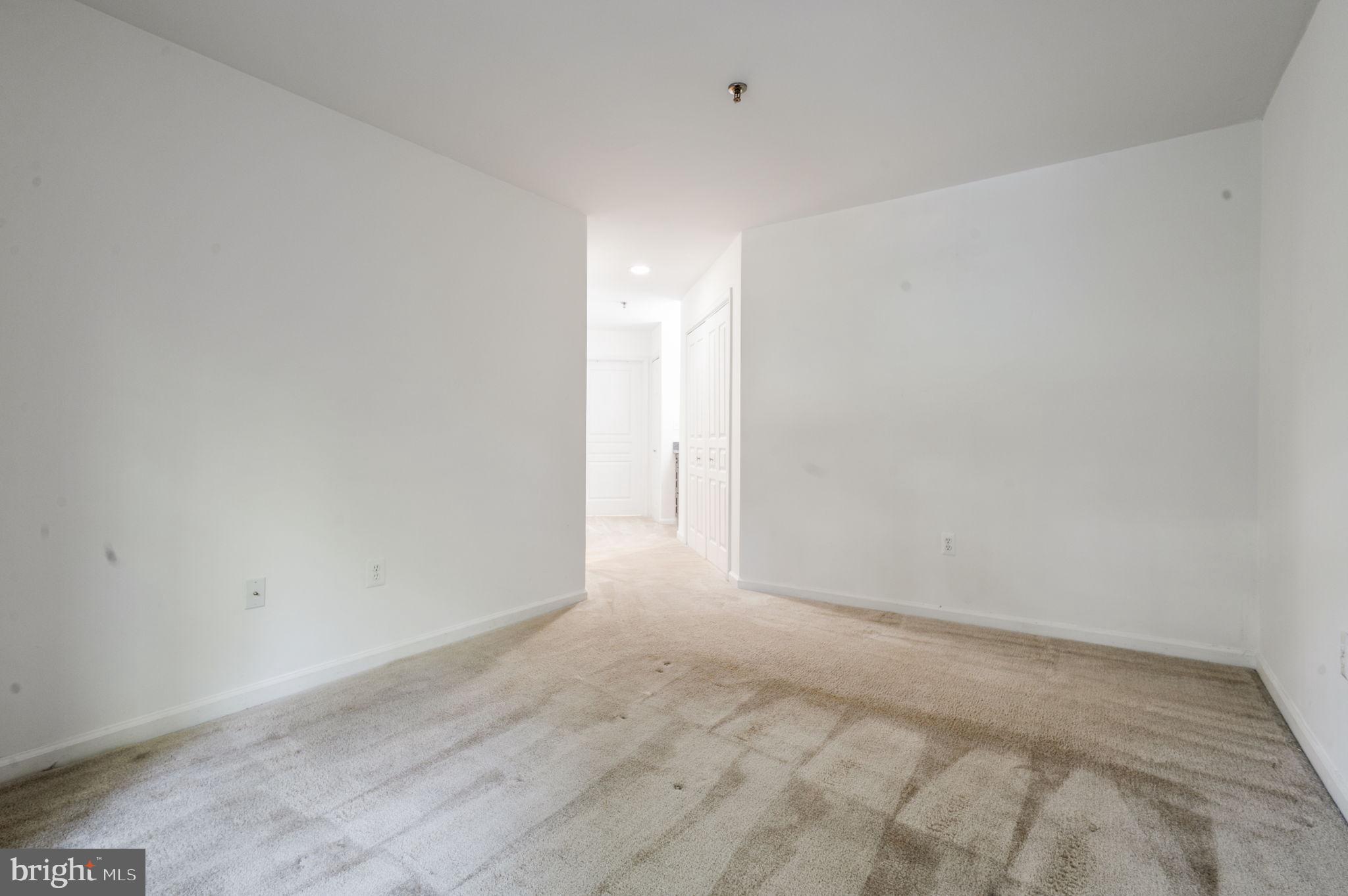 SAVOY PARK CONDOMINIUMS - Residential