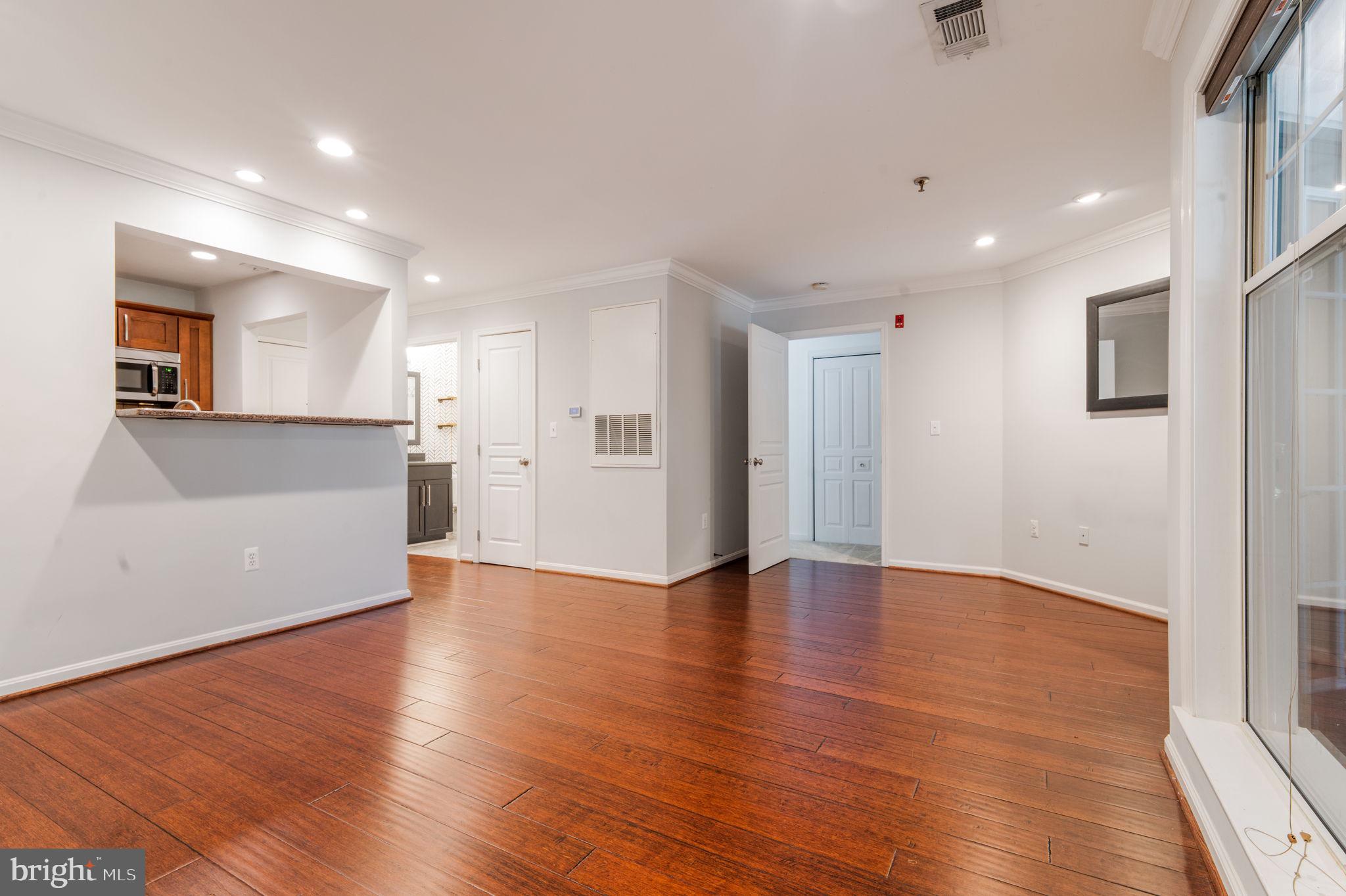 SAVOY PARK CONDOMINIUMS - Residential