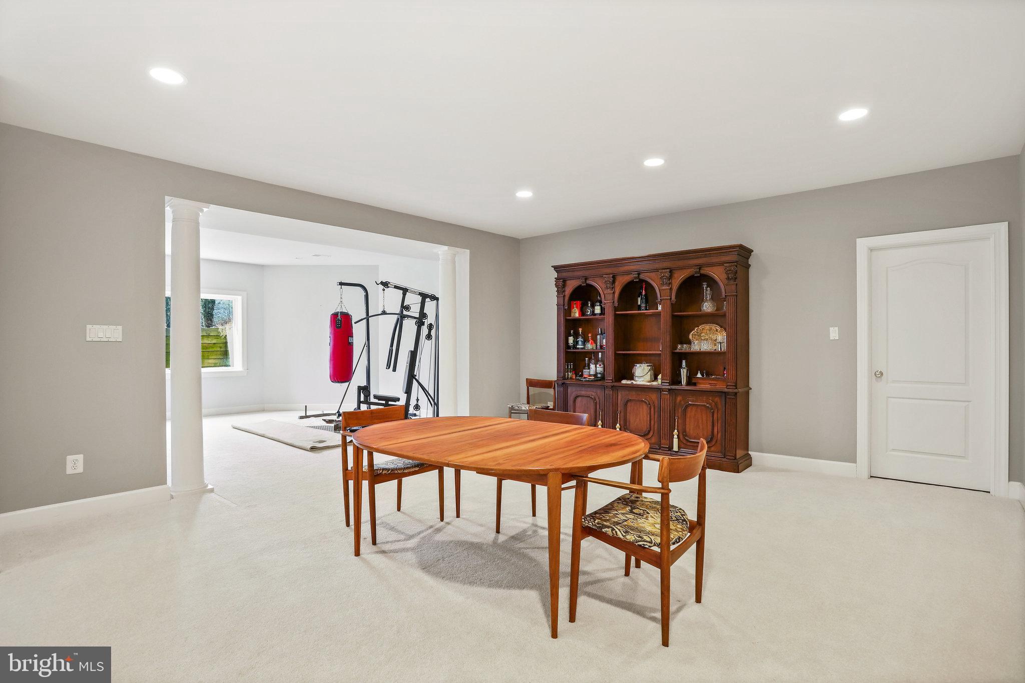 RIVERBEND - Residential