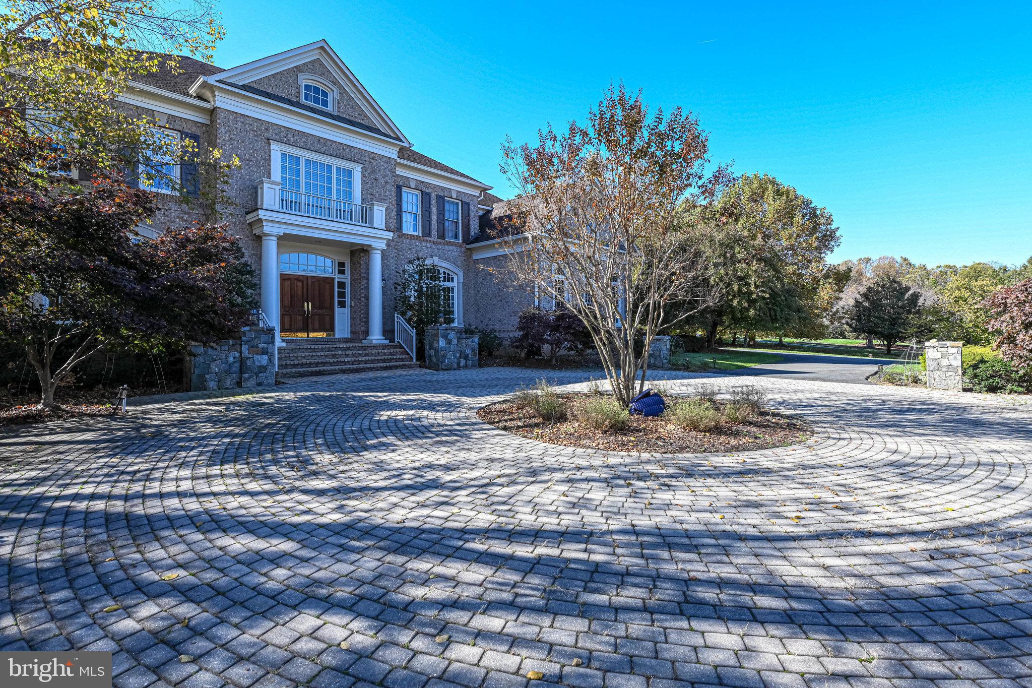 RIVERBEND - Residential