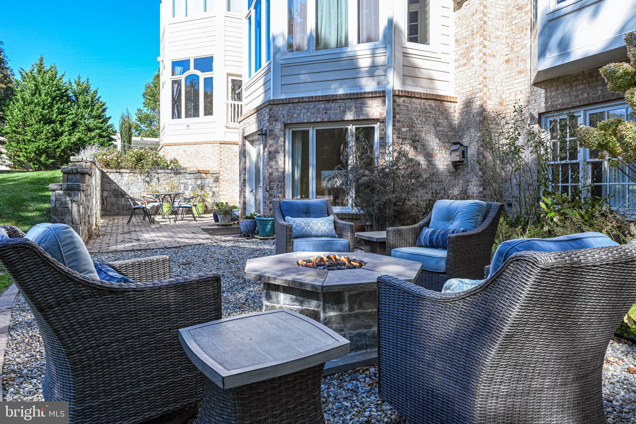 RIVERBEND - Residential