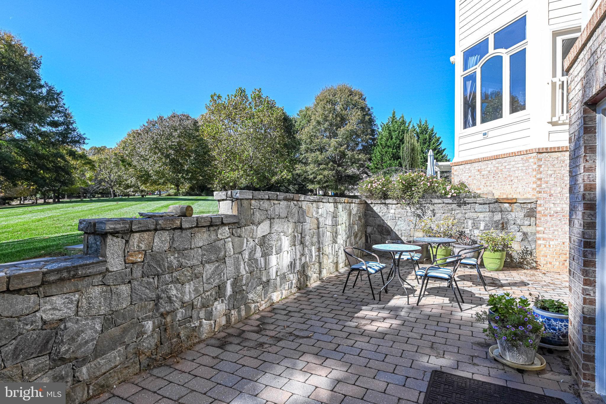 RIVERBEND - Residential