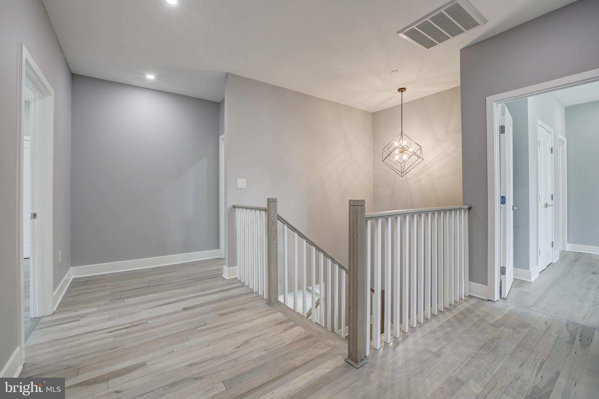 MARYMOUNT - Residential