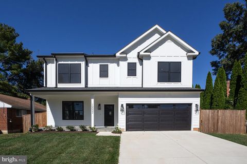 Photo of 10032 Sinnott Dr, BETHESDA, MD 20817 (MLS # MDMC2203488)