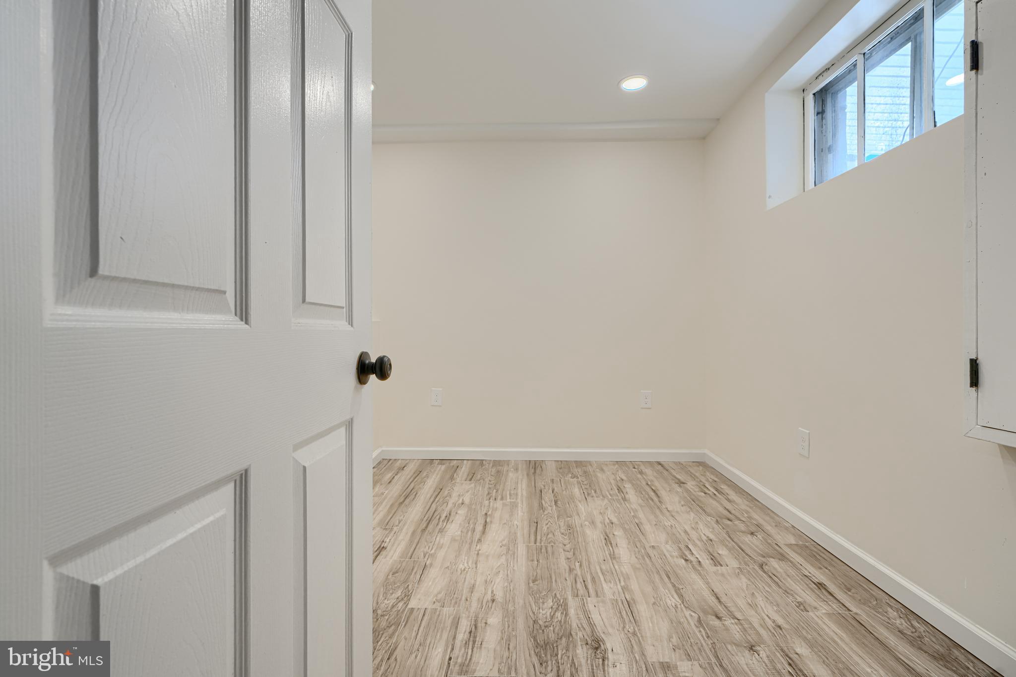 MAYFIELD - Residential