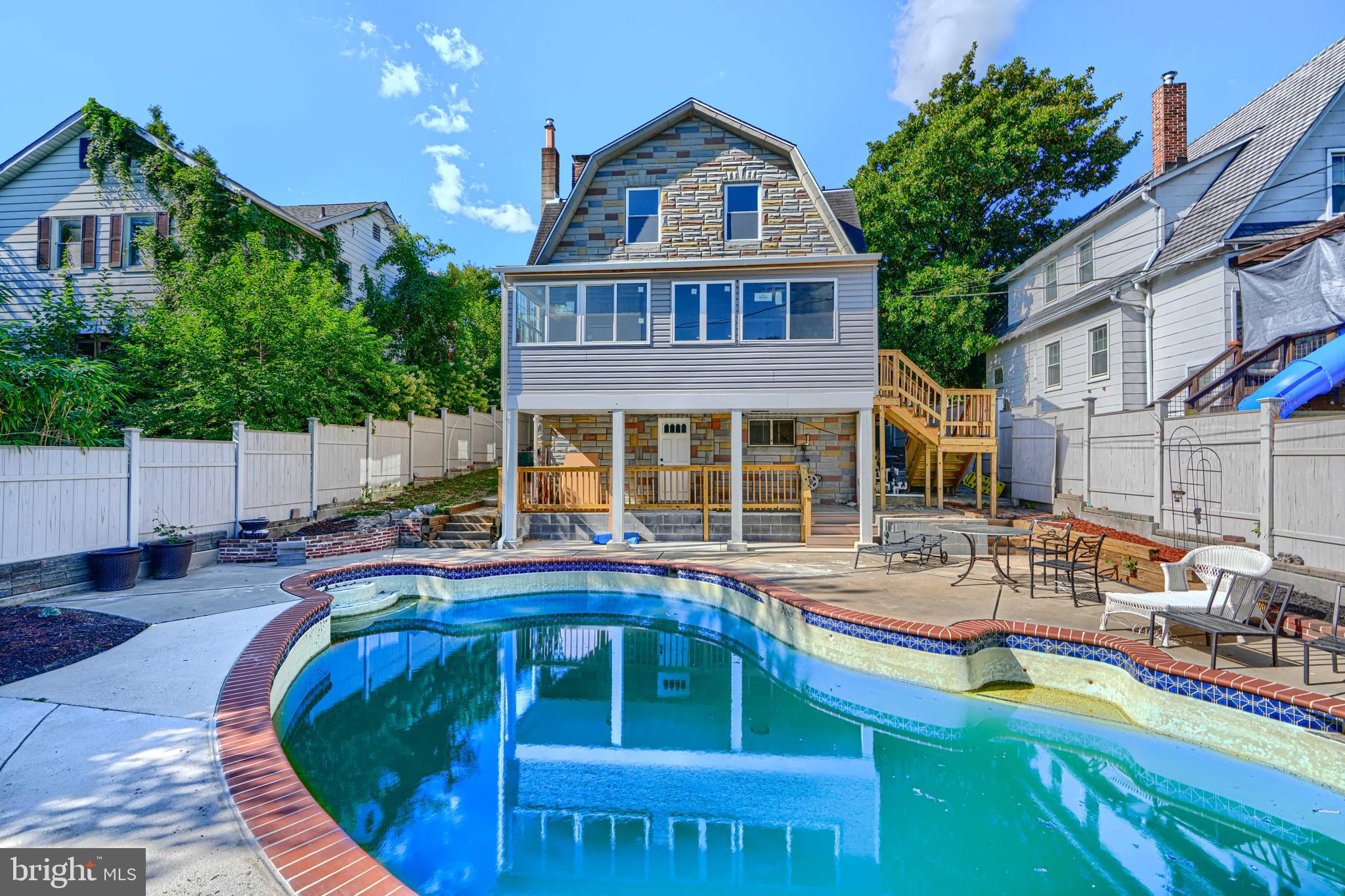MAYFIELD - Residential