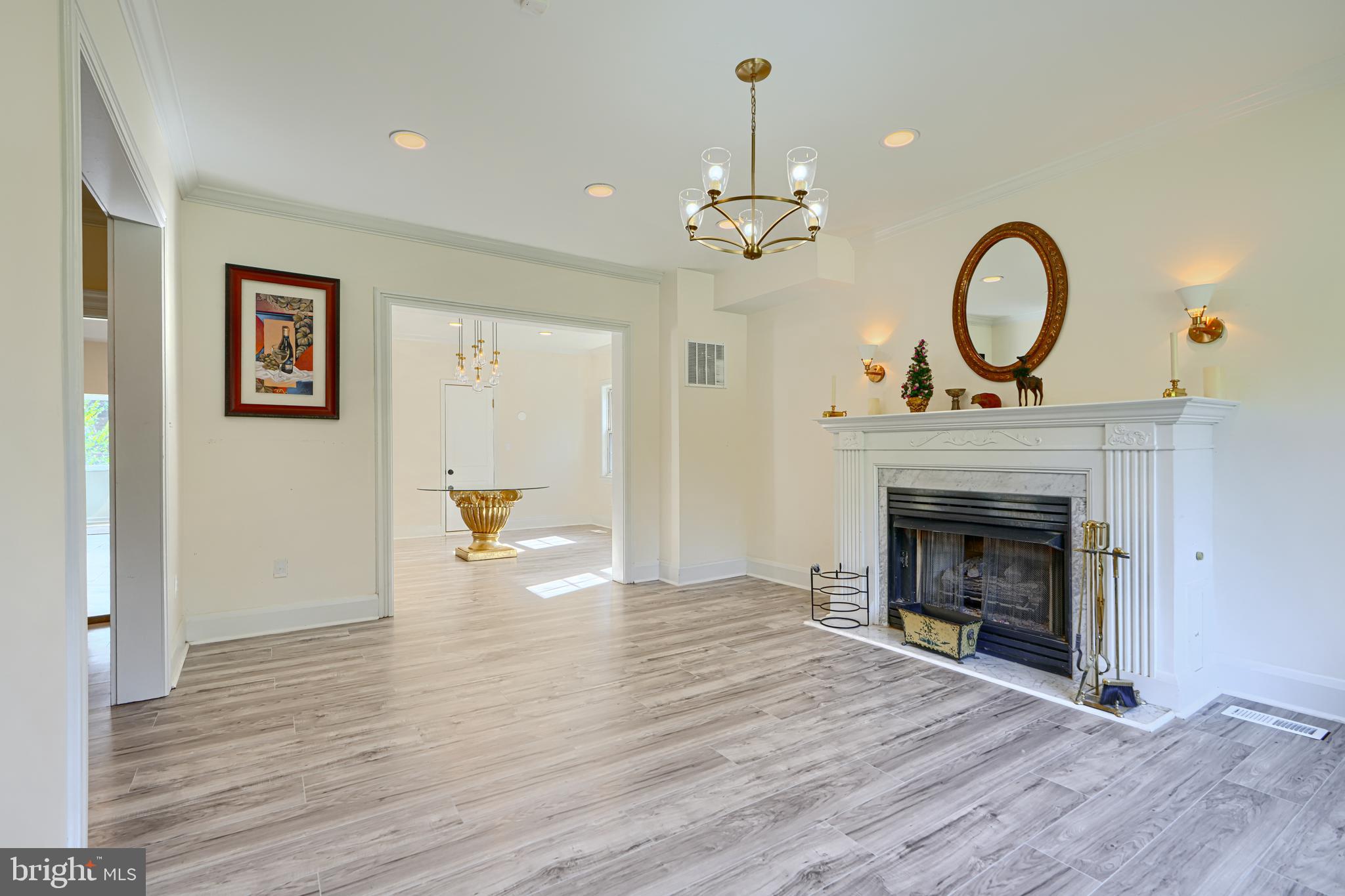 MAYFIELD - Residential