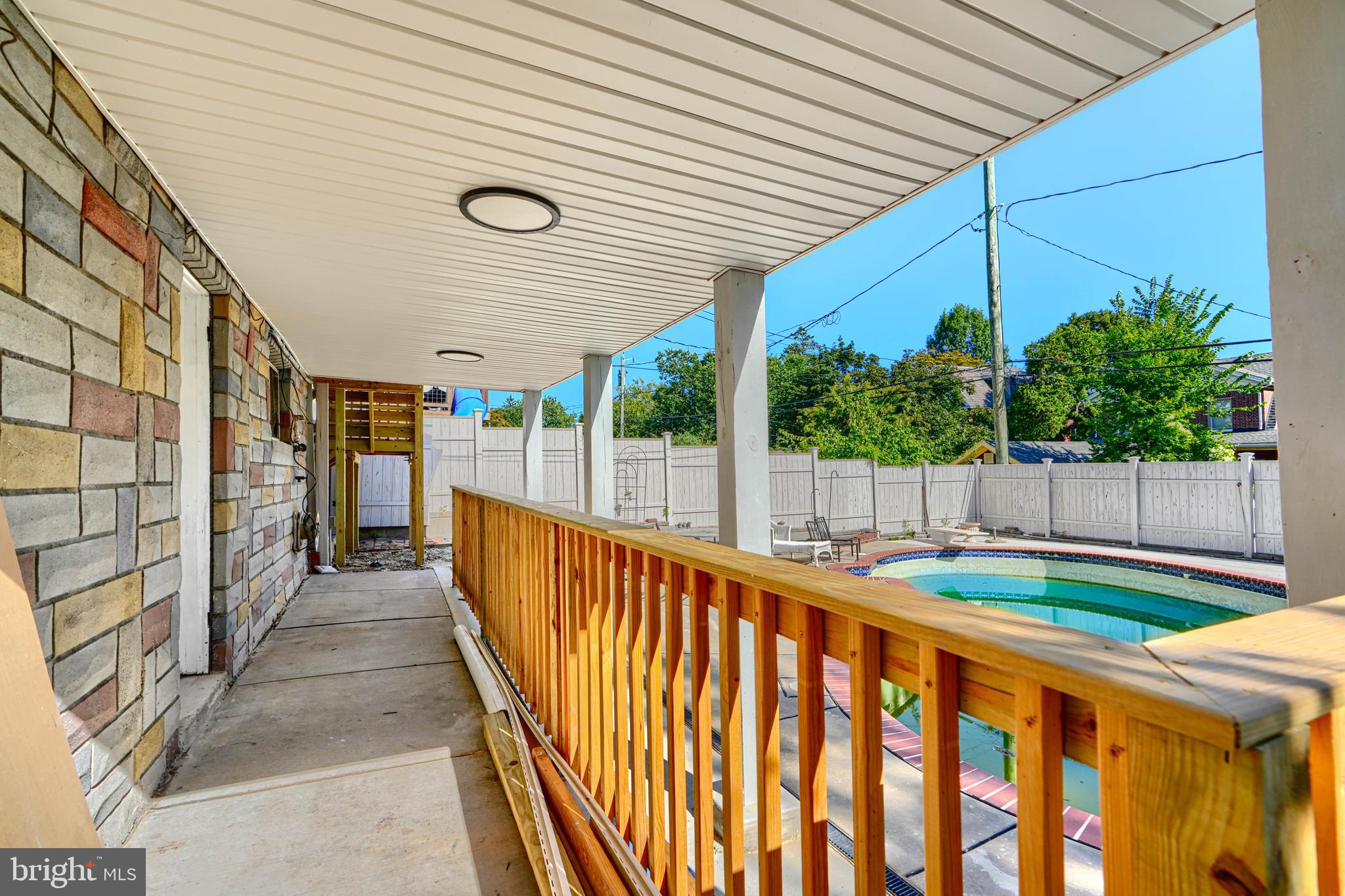 MAYFIELD - Residential