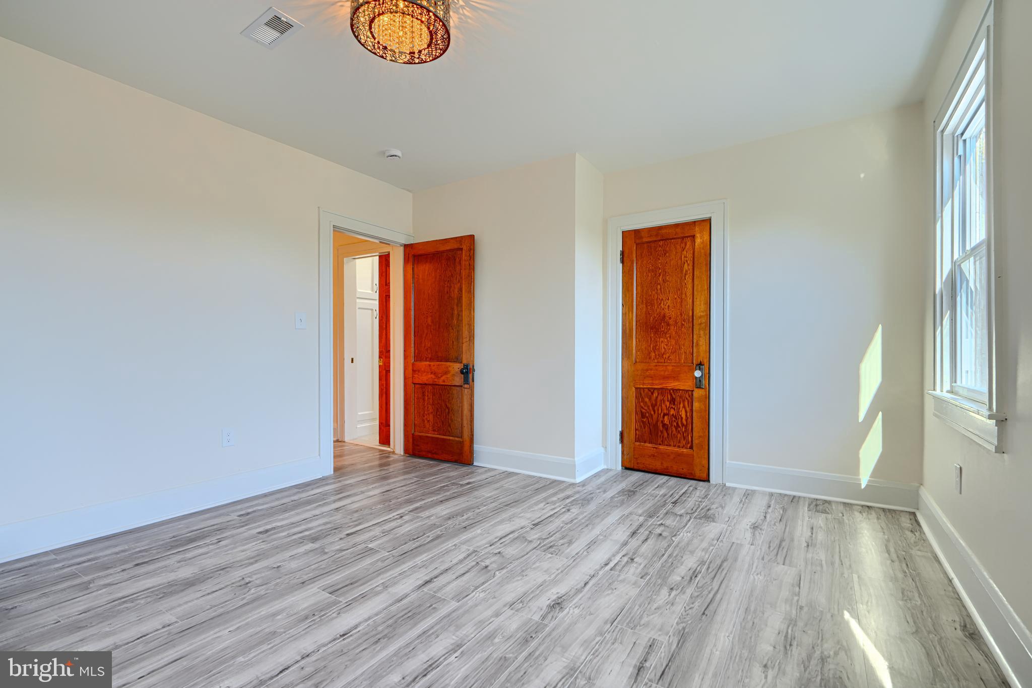 MAYFIELD - Residential