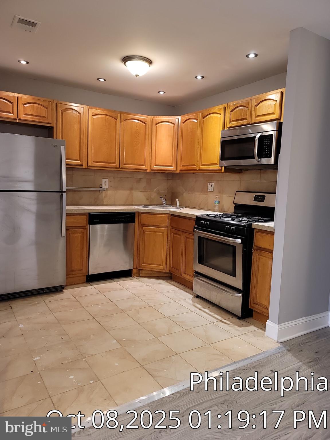 BUSTLETON - Residential Lease