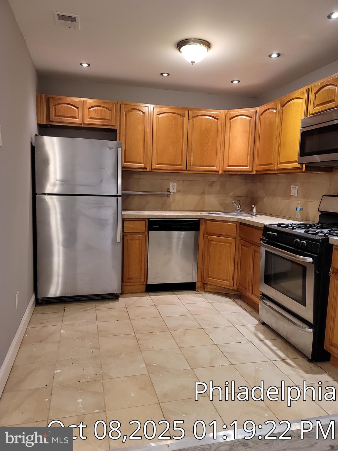 BUSTLETON - Residential Lease