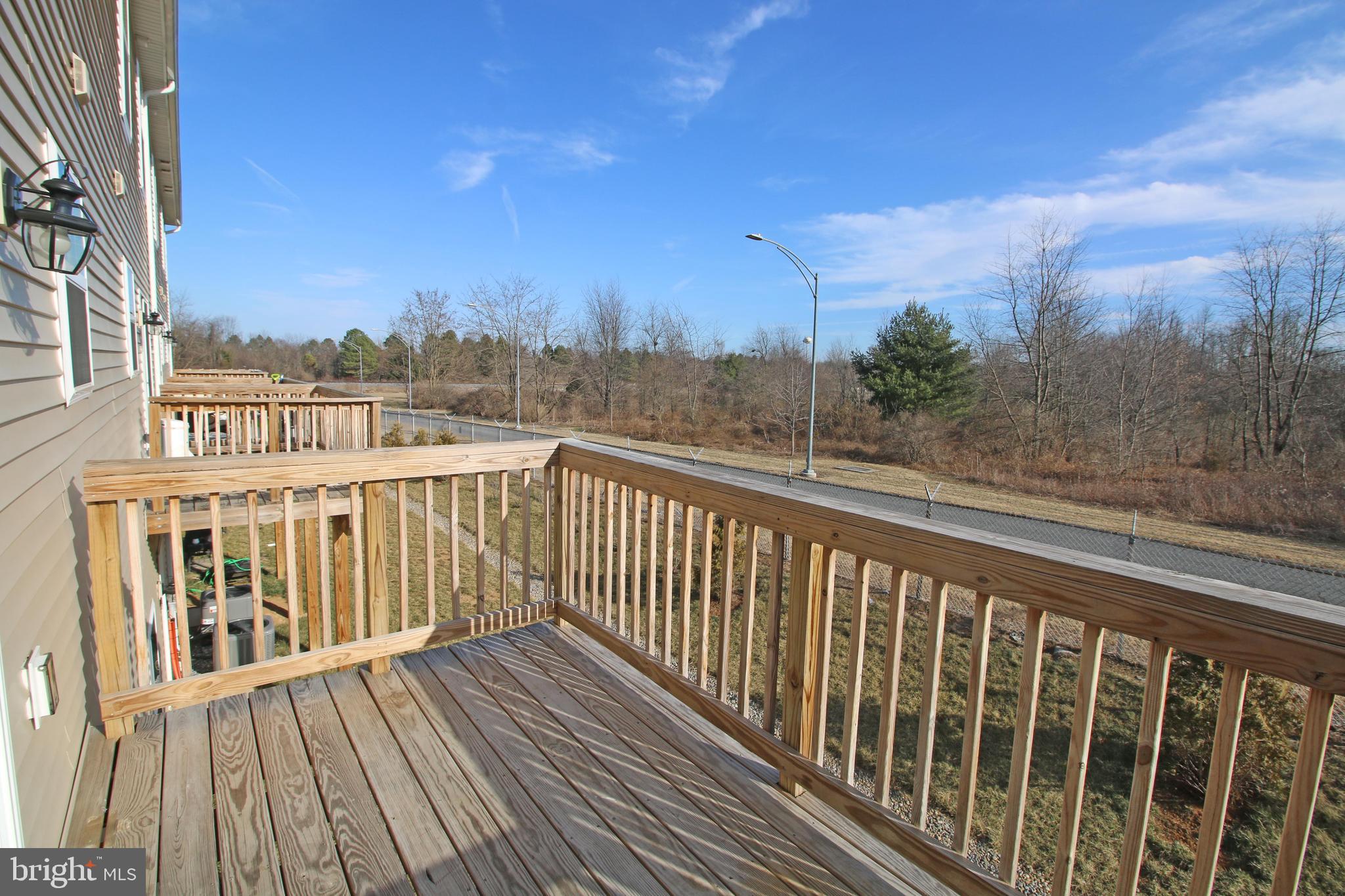 ADMIRALS QUAY - Residential Lease