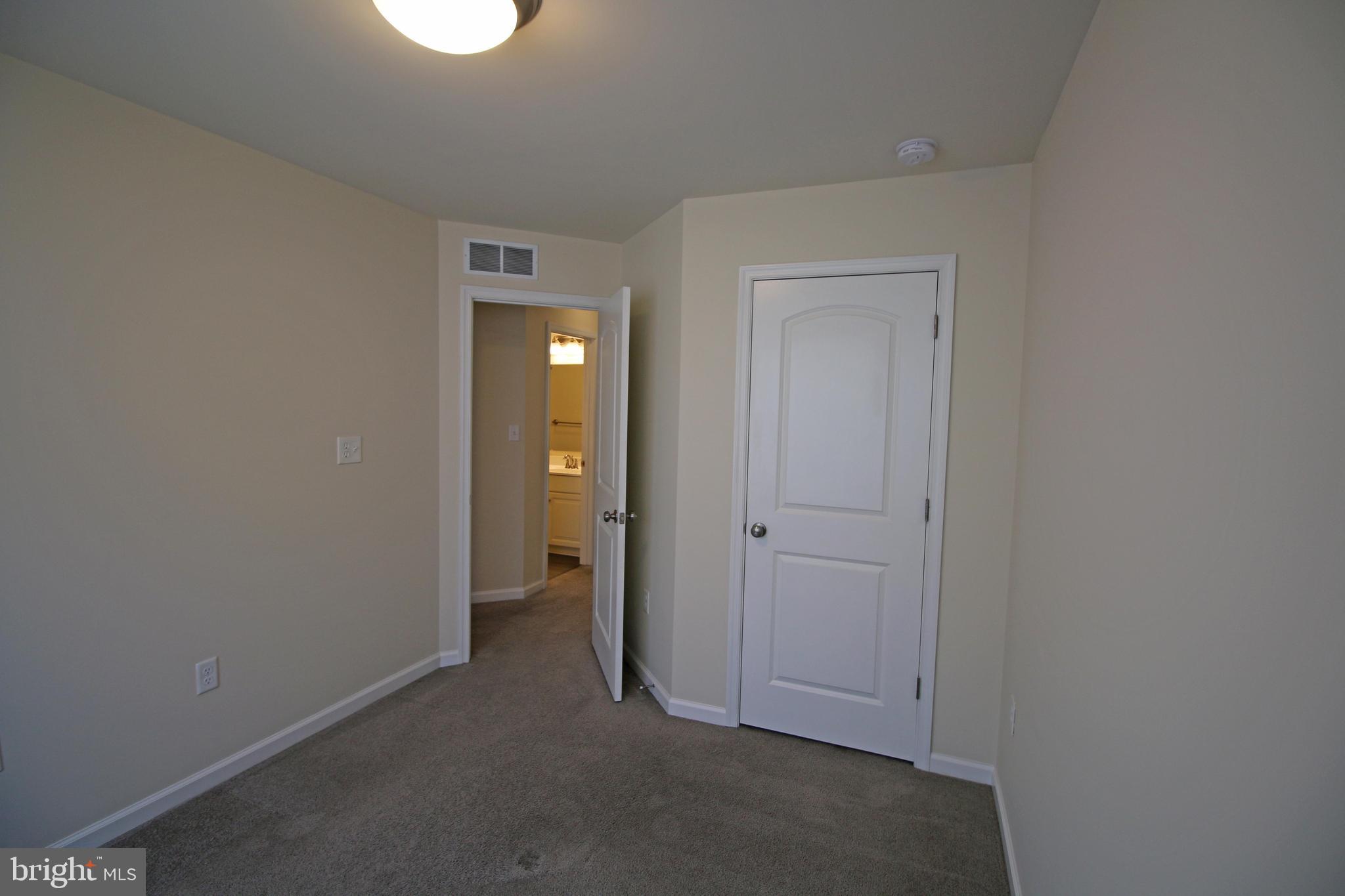 ADMIRALS QUAY - Residential Lease