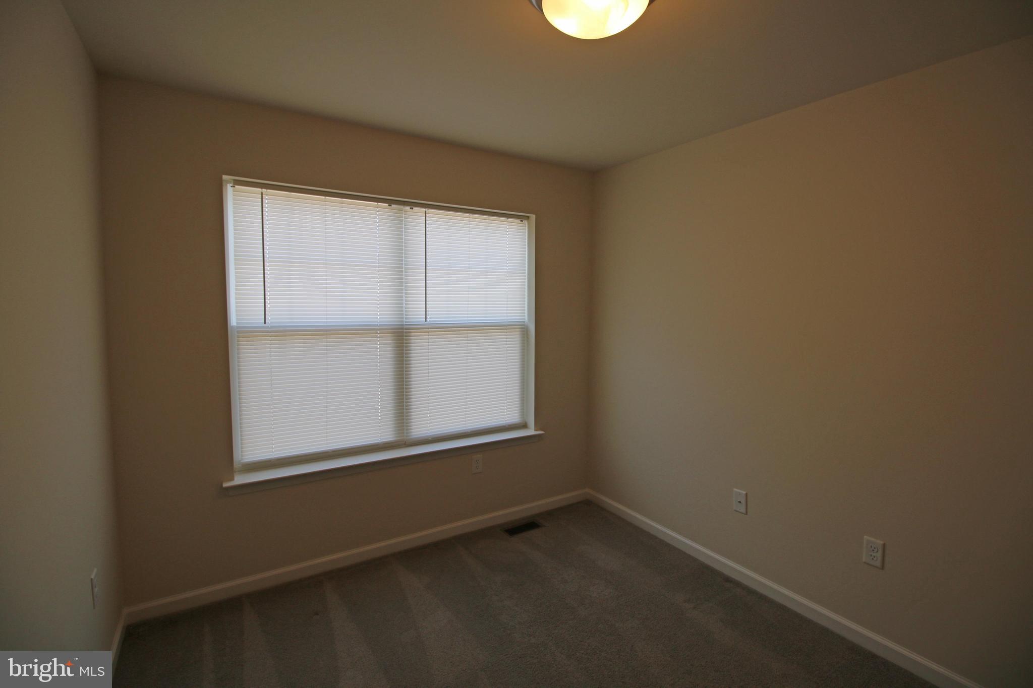 ADMIRALS QUAY - Residential Lease