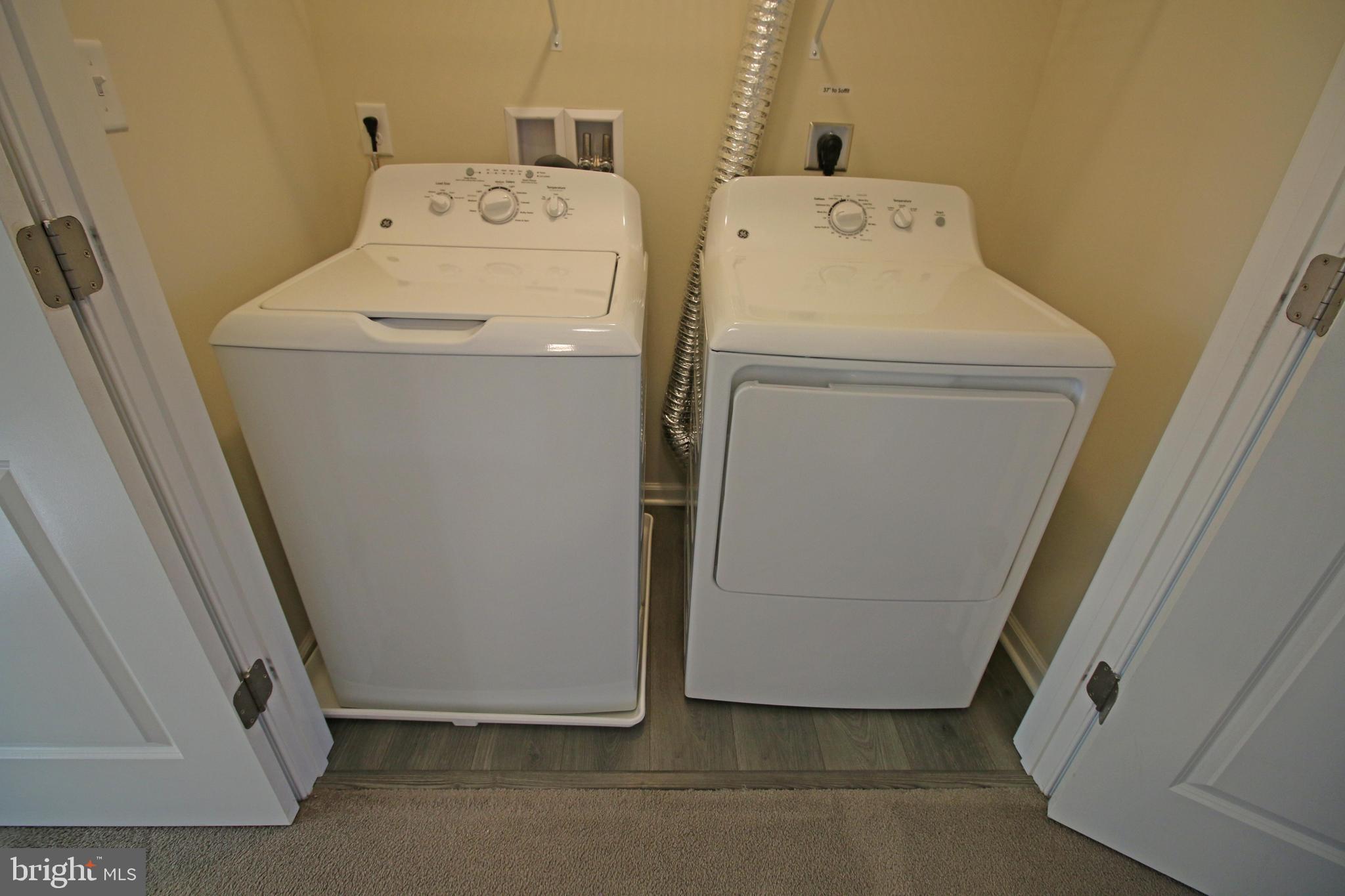 ADMIRALS QUAY - Residential Lease