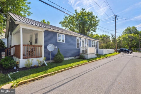 Homes For Sale - 100 Prospect Street<br/> CHESTERTOWN, MD 21620