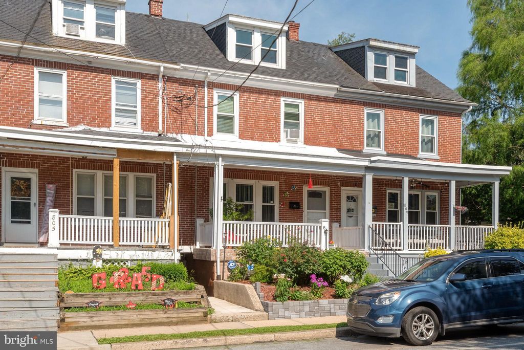 Photo of 807 Highland Avenue, LANCASTER, PA 17603 (MLS # PALA2071984)