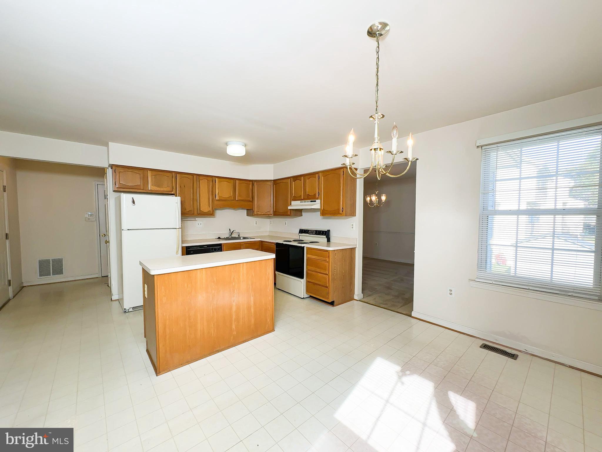 JOMAR ACRES - Residential