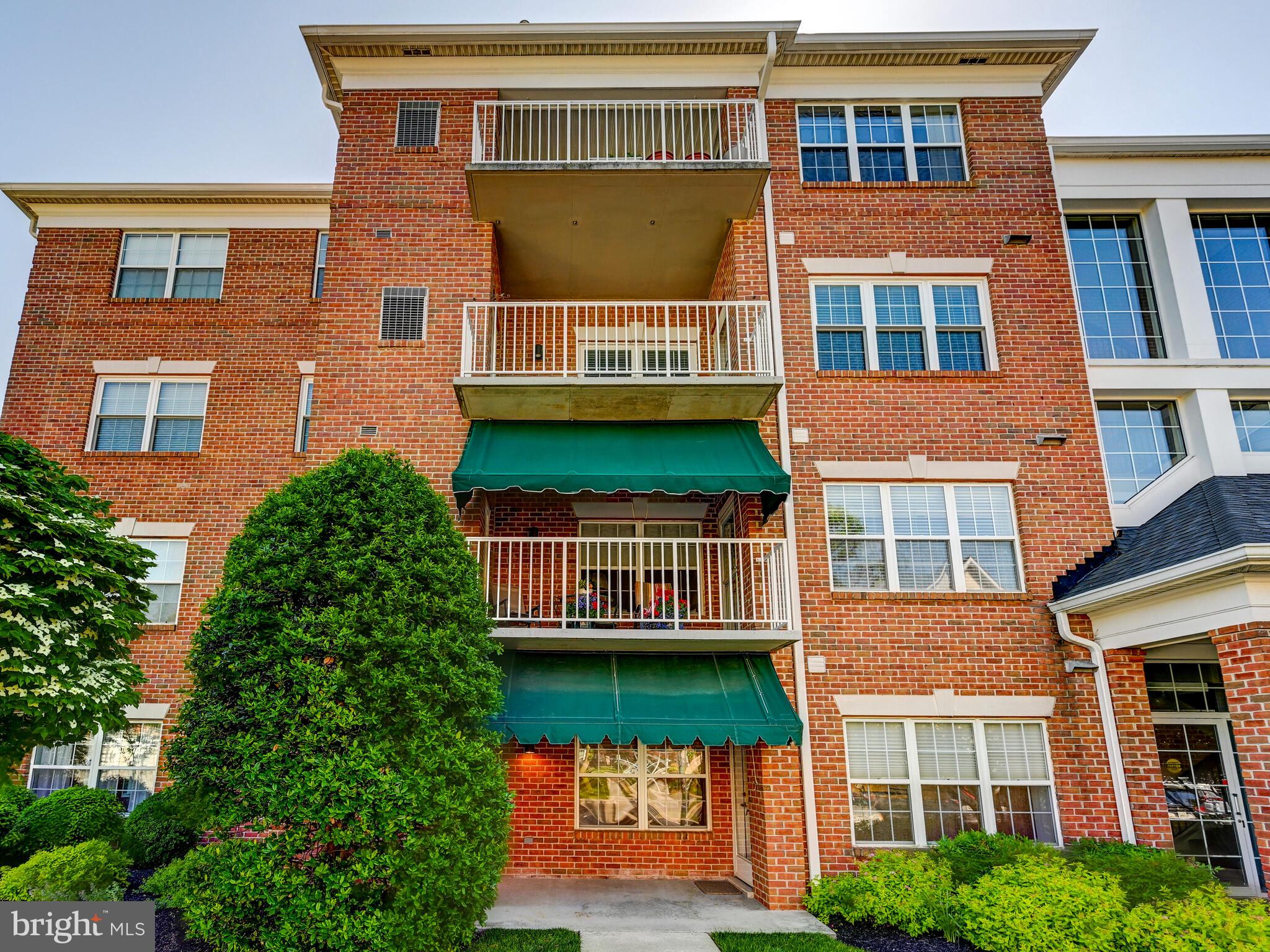 12111 TULLAMORE COURT 101