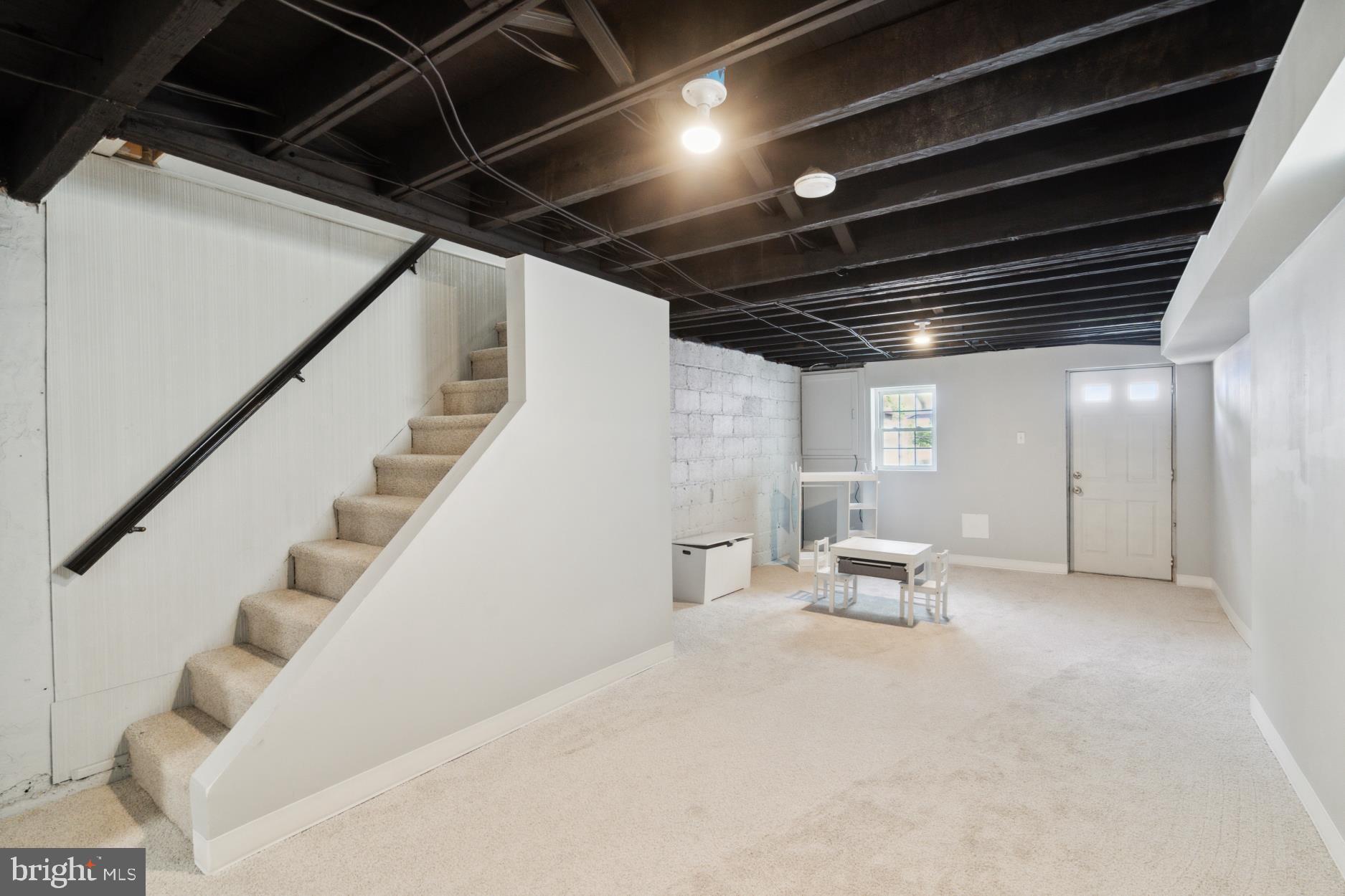 BLACK HORSE - Residential