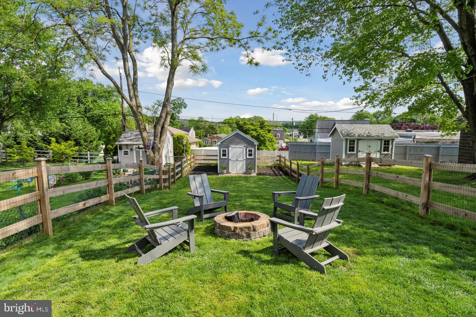 BLACK HORSE - Residential