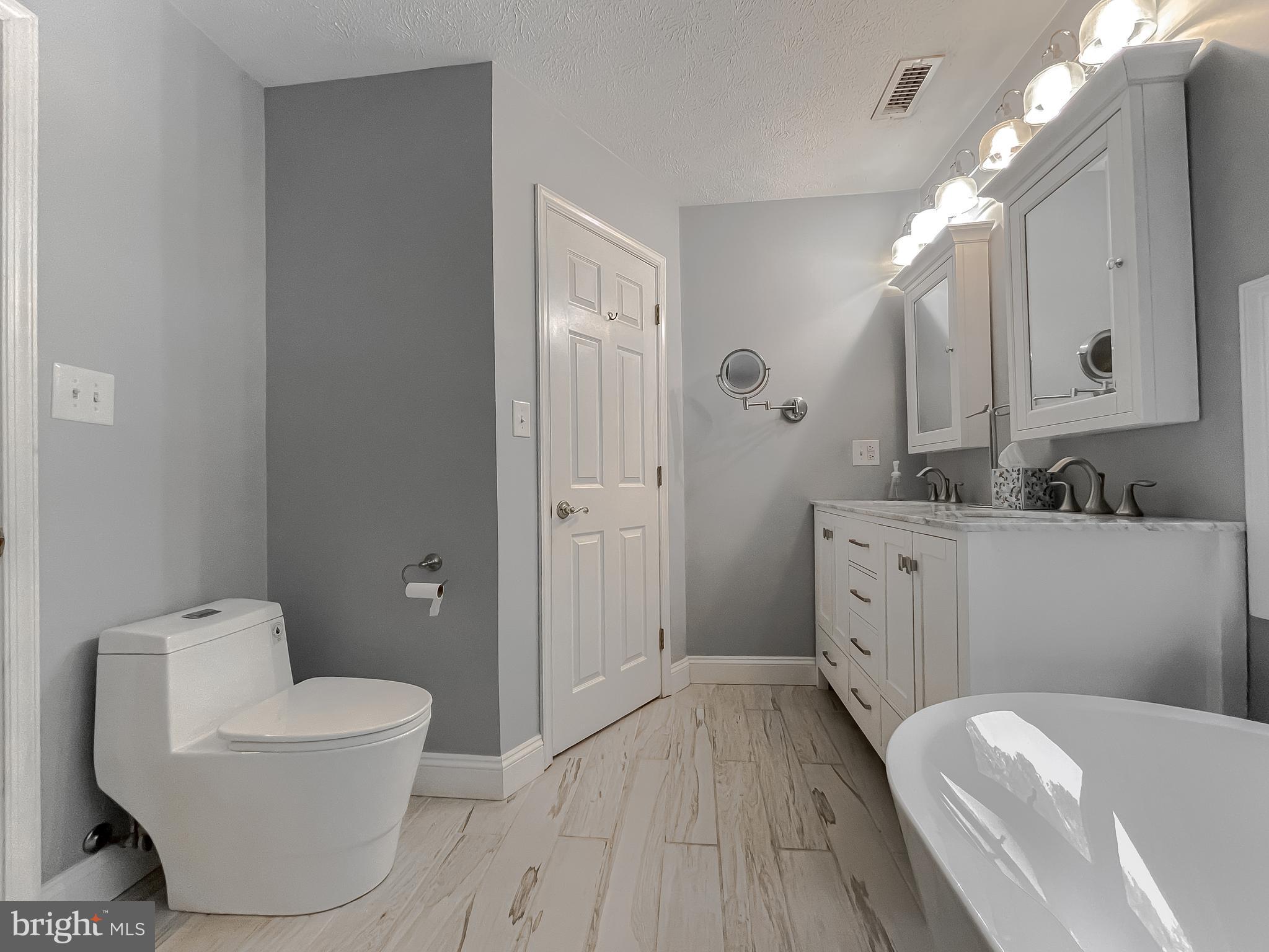 TOWER HILL - Residential