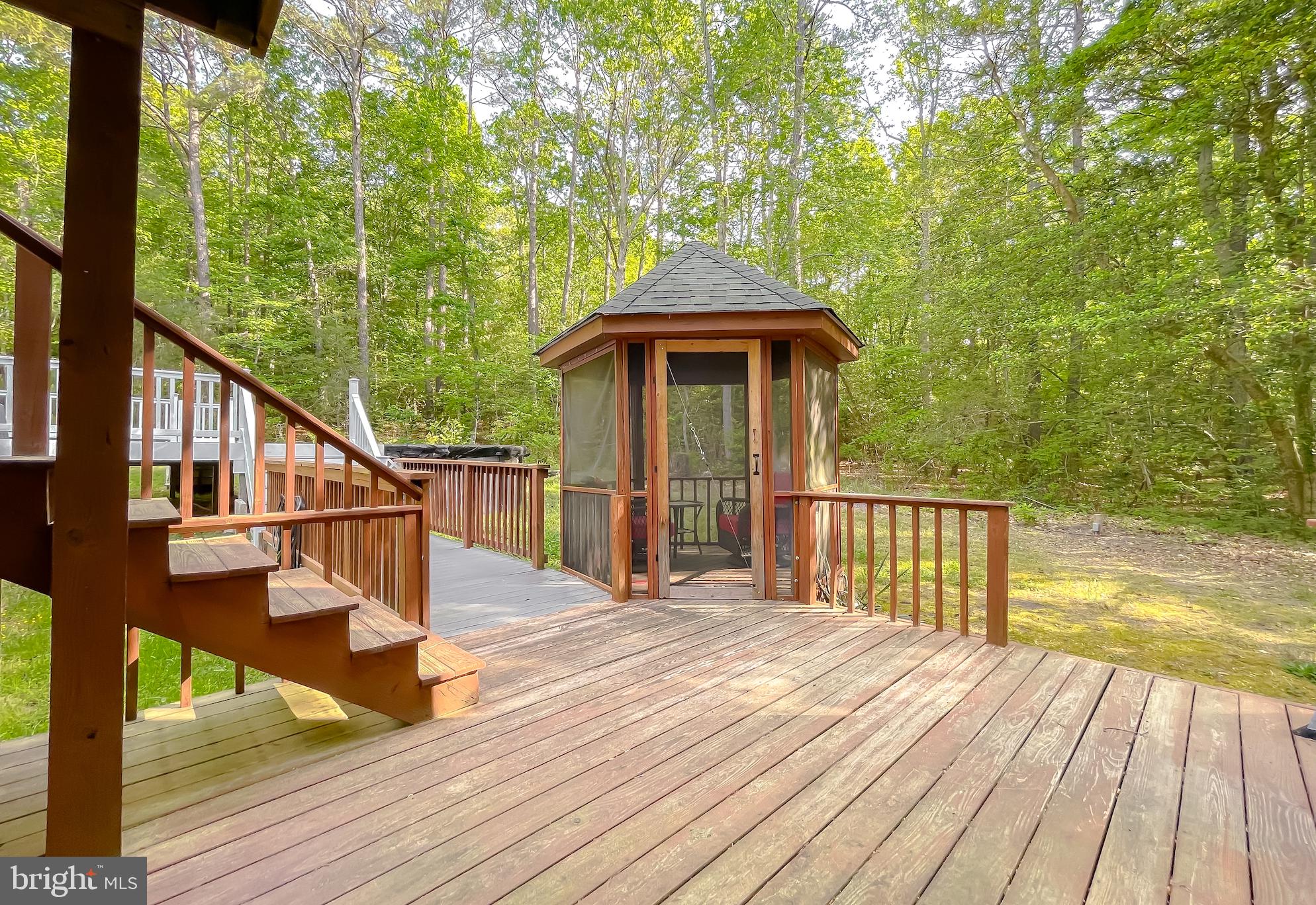 TOWER HILL - Residential