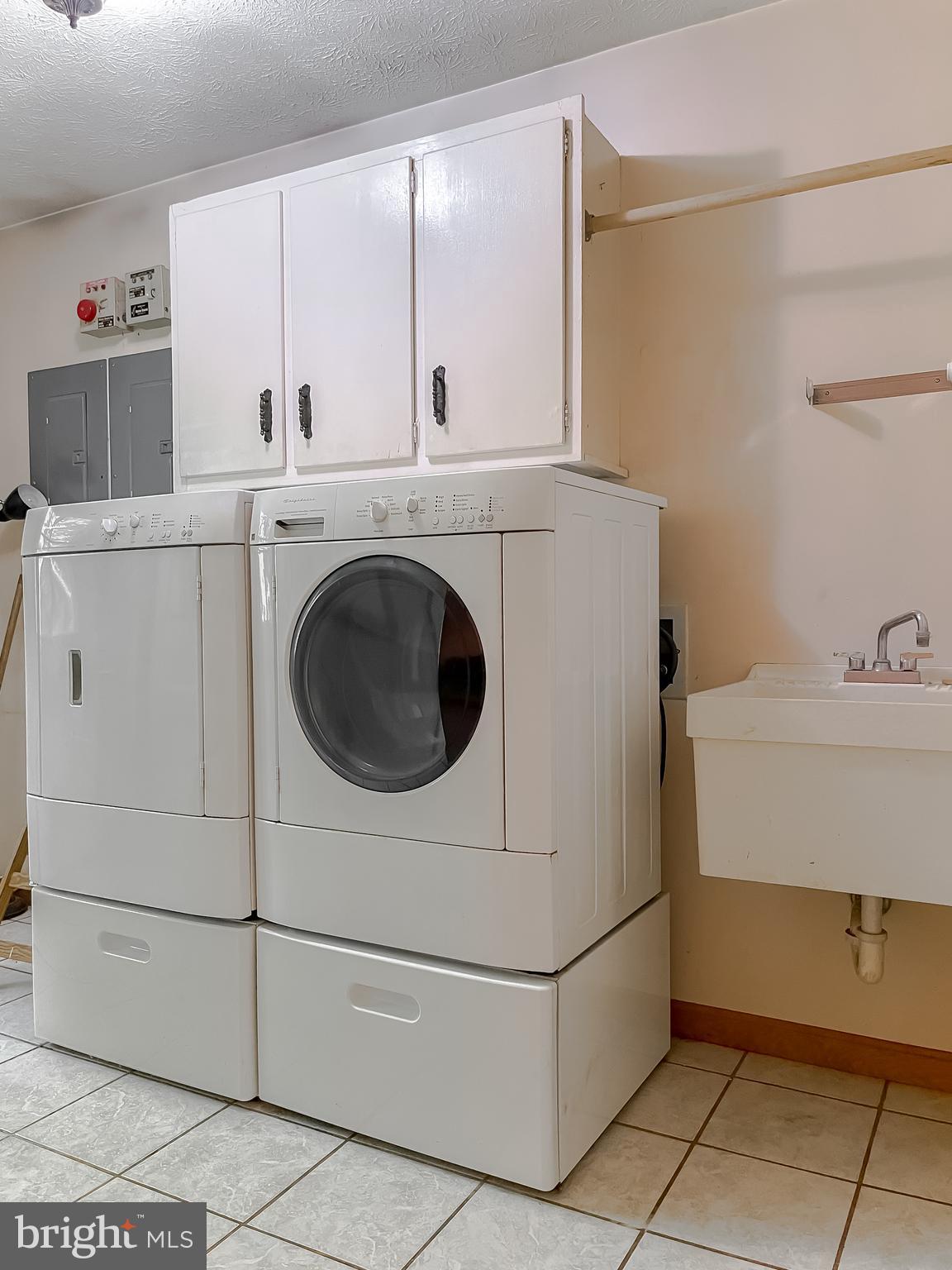 TOWER HILL - Residential