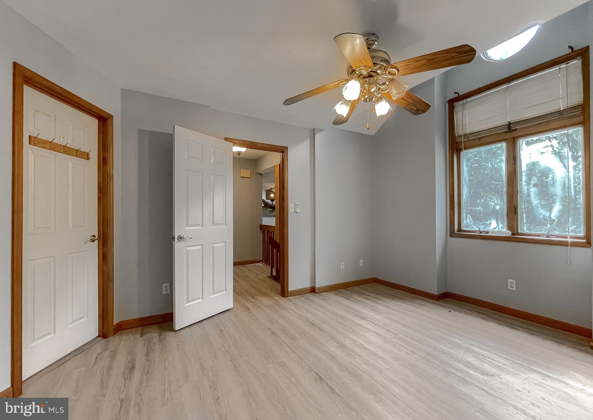 TOWER HILL - Residential