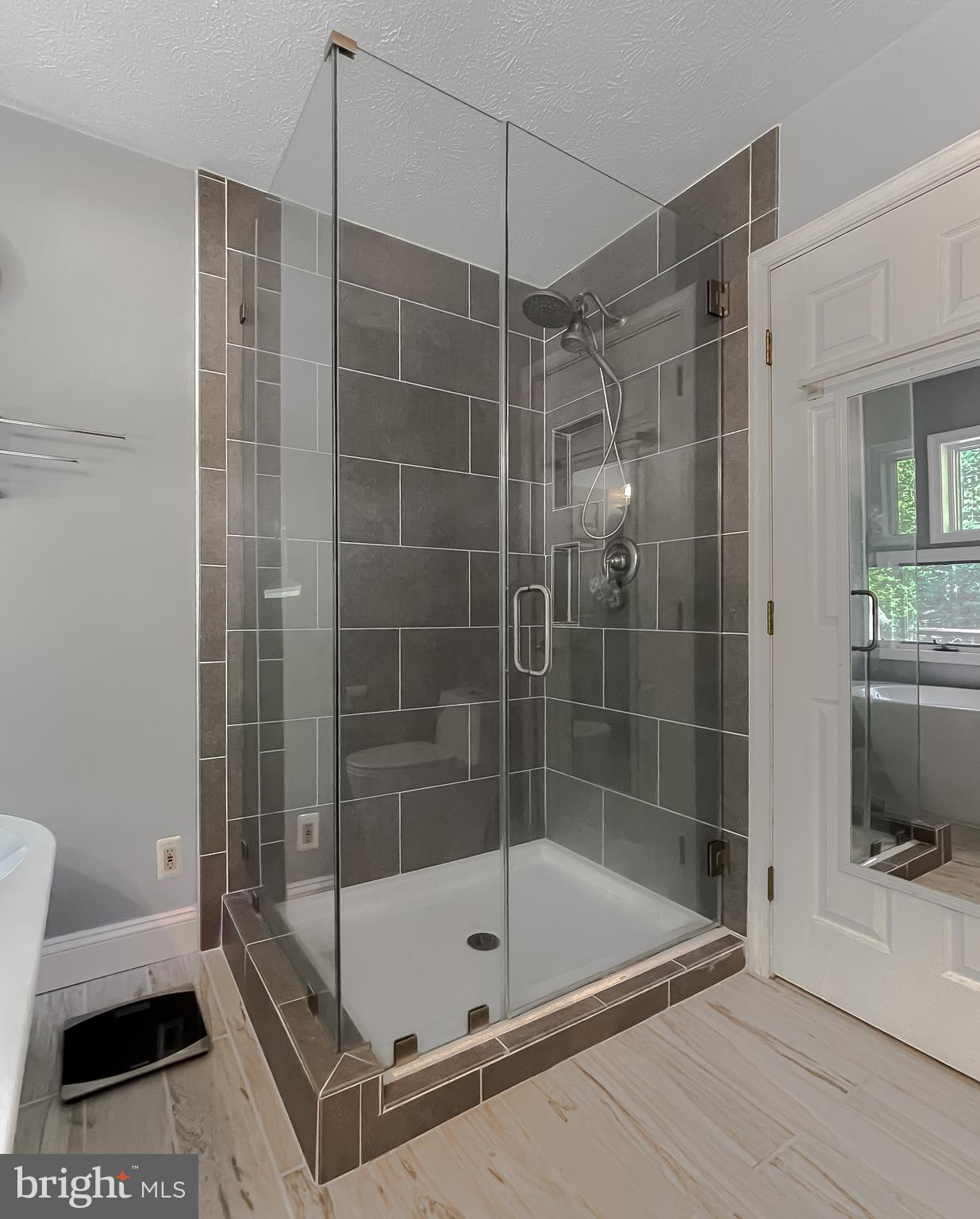 TOWER HILL - Residential