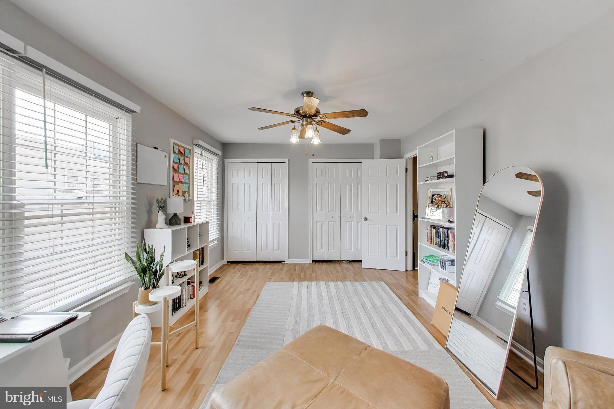 LAUREL LAKES - Residential