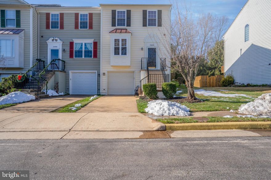 This end unit townhome with garage has 2 LARGE Master Suites each with a Full Bath. Beautiful interior, walk-out to rear deck, Large Rec Room w/fireplace, eat-in kitchen and ABSOLUTELY EVERYTHING YOUR FAMILY NEEDS!!! Recent Upgrades within the last 5 years Include New Furnace, New Roof, New Floors and New Fixtures,