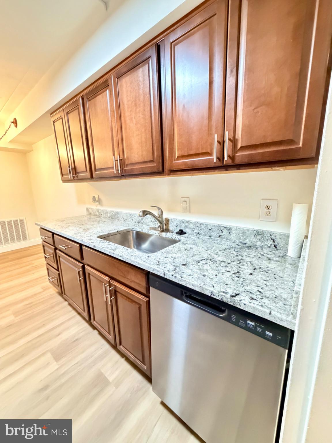 2316 FREETOWN COURT 10/1B