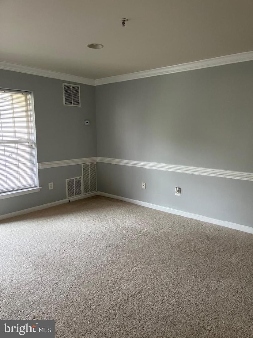 CLOVERLEAF - Residential Lease