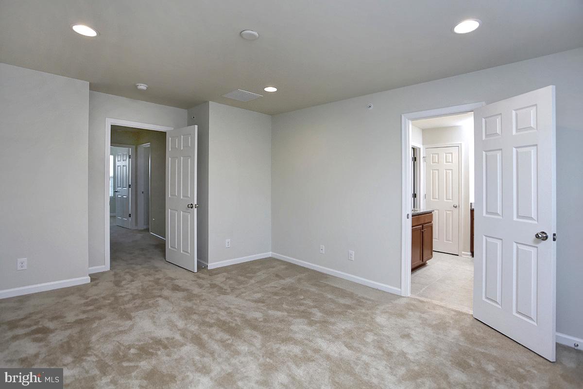 WARRINGTON POINTE - Residential