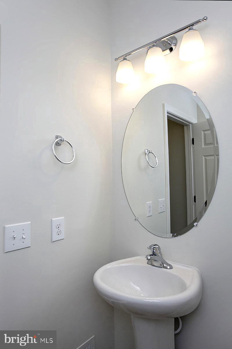 WARRINGTON POINTE - Residential