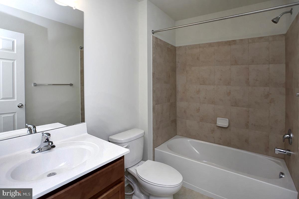 WARRINGTON POINTE - Residential