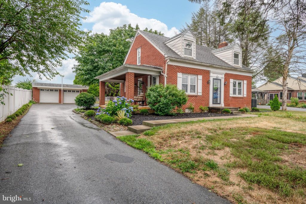 Photo of 870 E Main Street, Mount Joy, PA 17552 (MLS # PALA2053818)