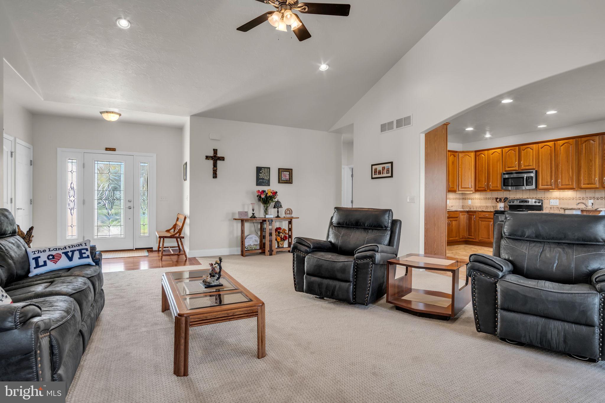118 SPRING ROAD