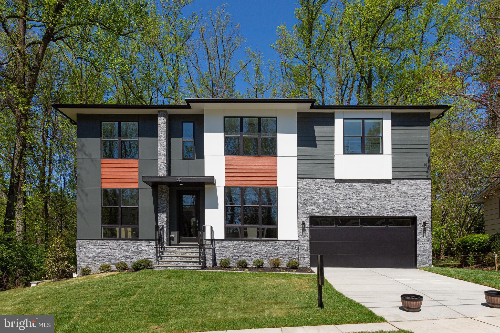 VIENNA WOODS - Residential