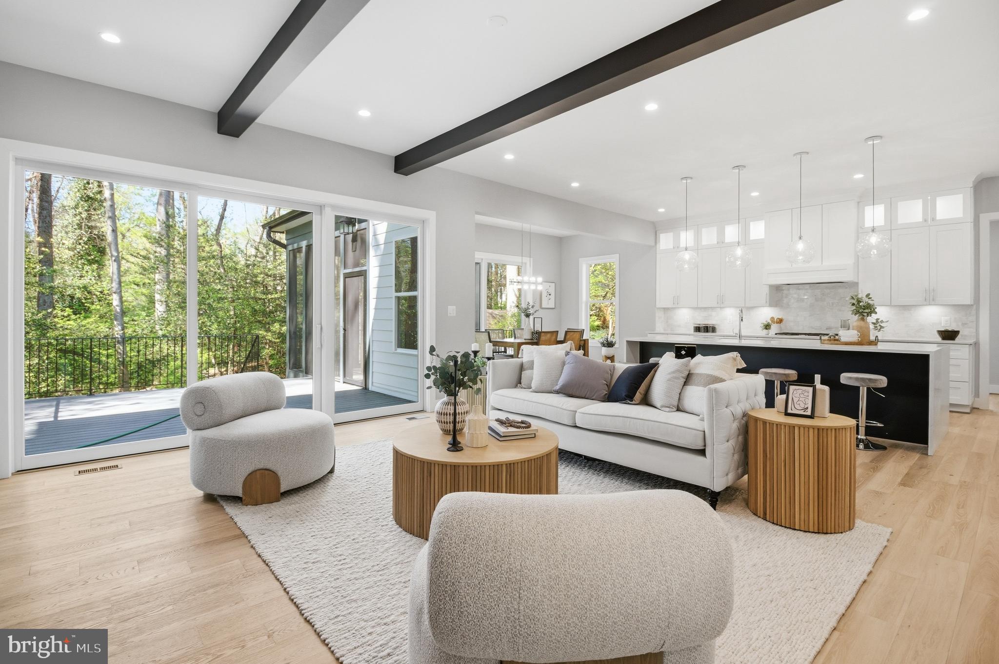 VIENNA WOODS - Residential